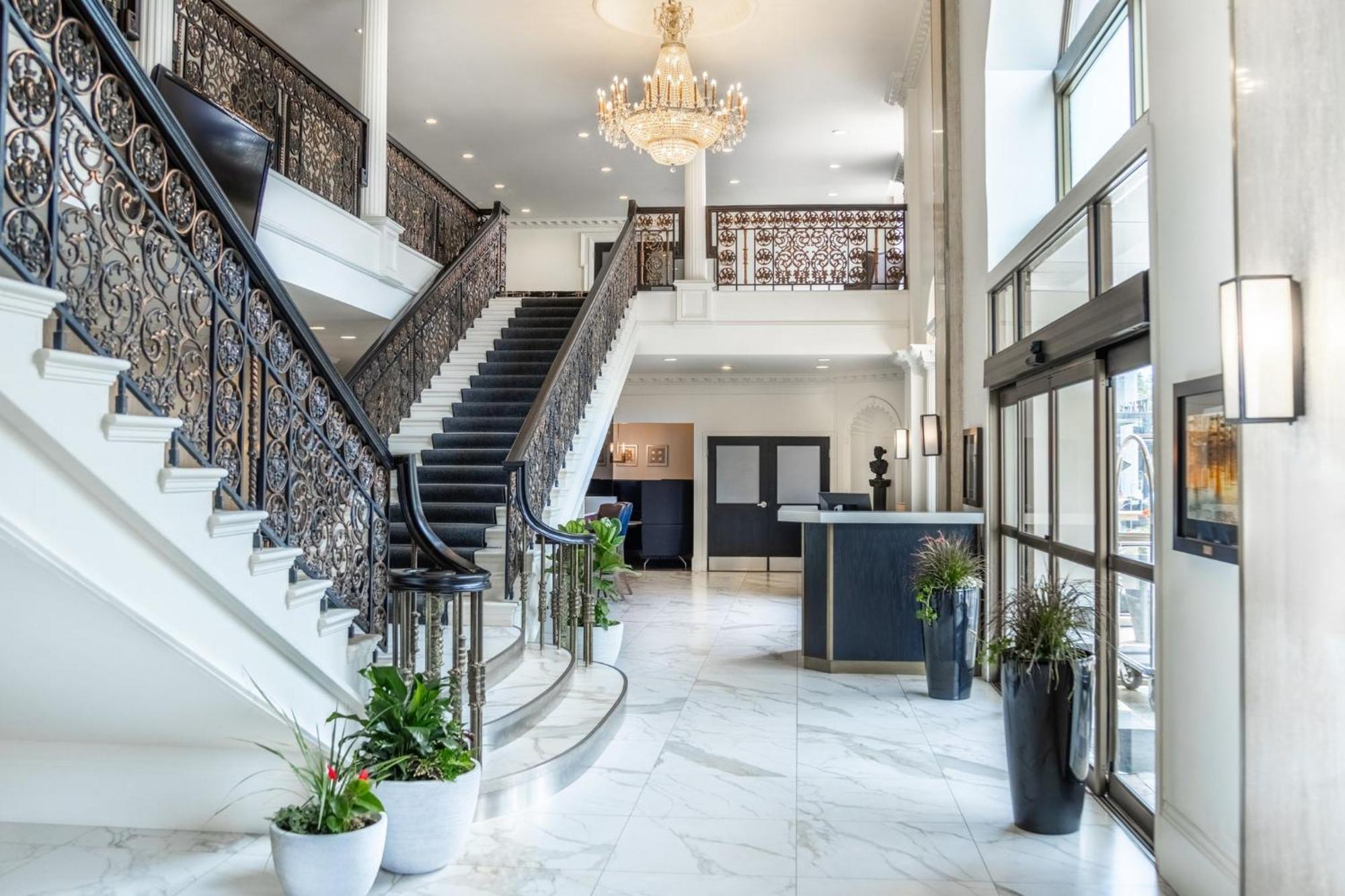 Crowne Plaza Fredericton Lord Beaverbrook By Ihg Eksteriør billede