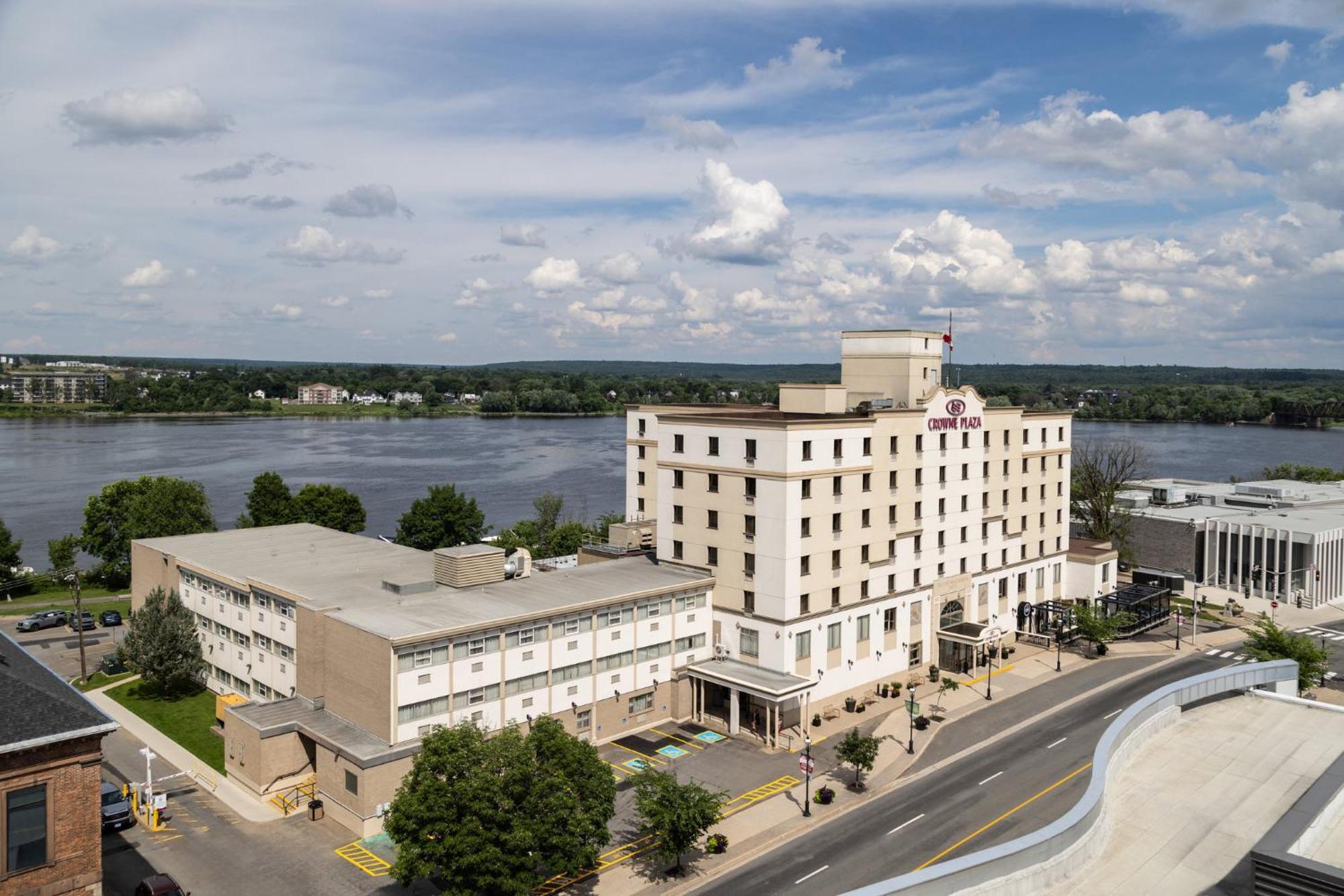 Crowne Plaza Fredericton Lord Beaverbrook By Ihg Eksteriør billede